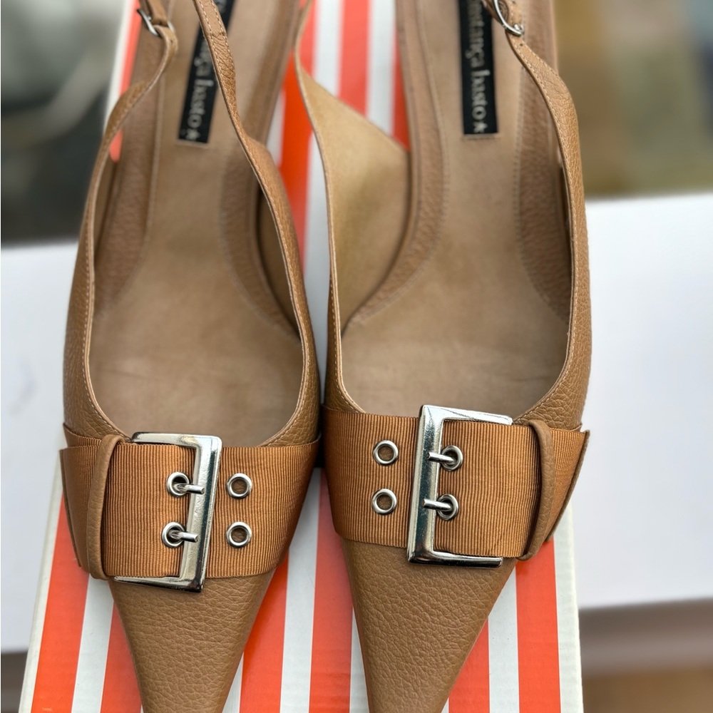 Constance Basto kitten heel sling back shoe